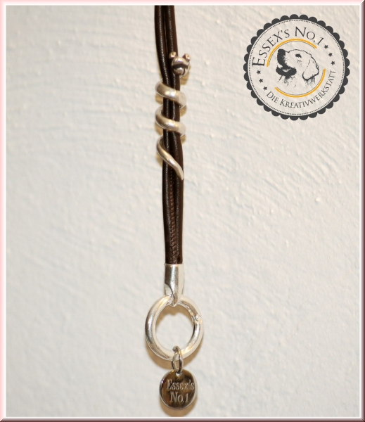 Pfeifenband aus gesäumtem Nappaleder